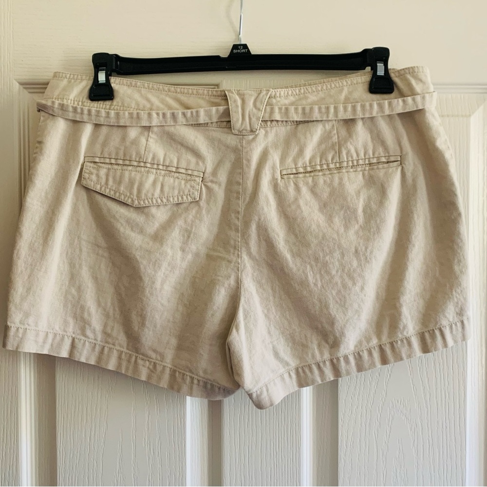 New York & Company Linen Shorts - Picture 2 of 6